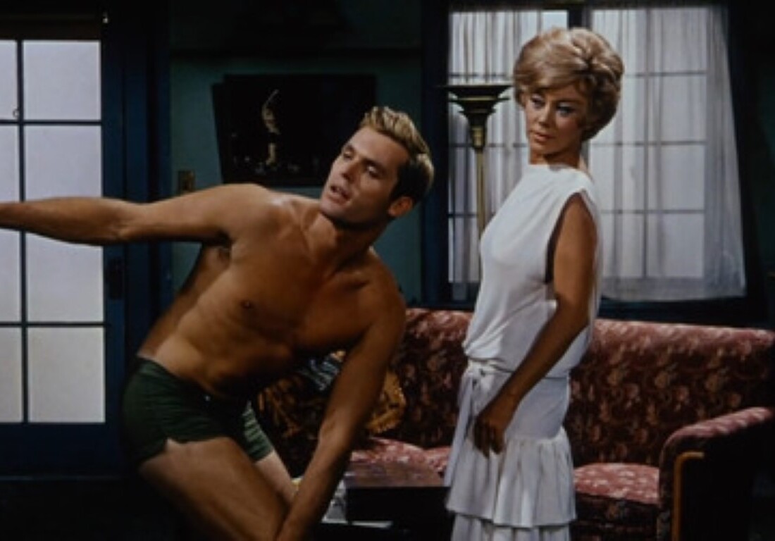 Hollywood, sad and funny: on Ryan Murphy's <i>Feud</i>